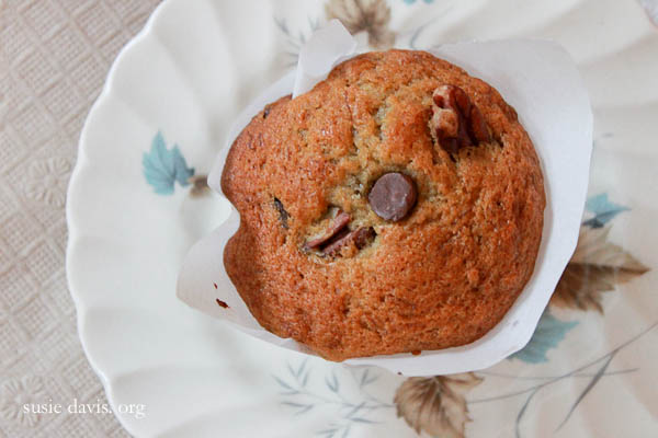 Banana Nut Muffins {with chocolate chips}