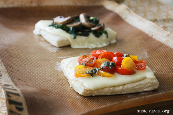 52 Sunday Suppers: Homemade Pizza, Spinach Salad & Affogato